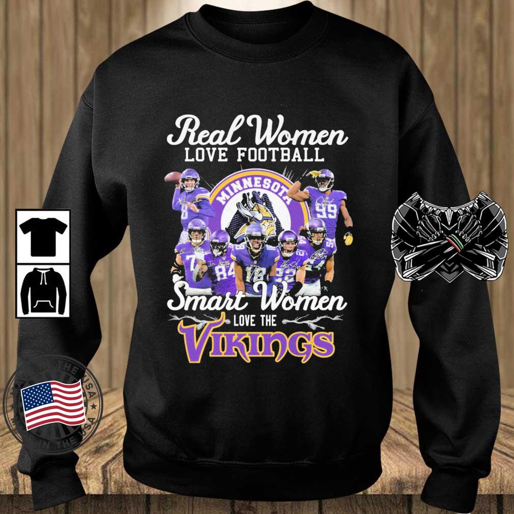 Smart Women Love Minnesota Vikings Shirt