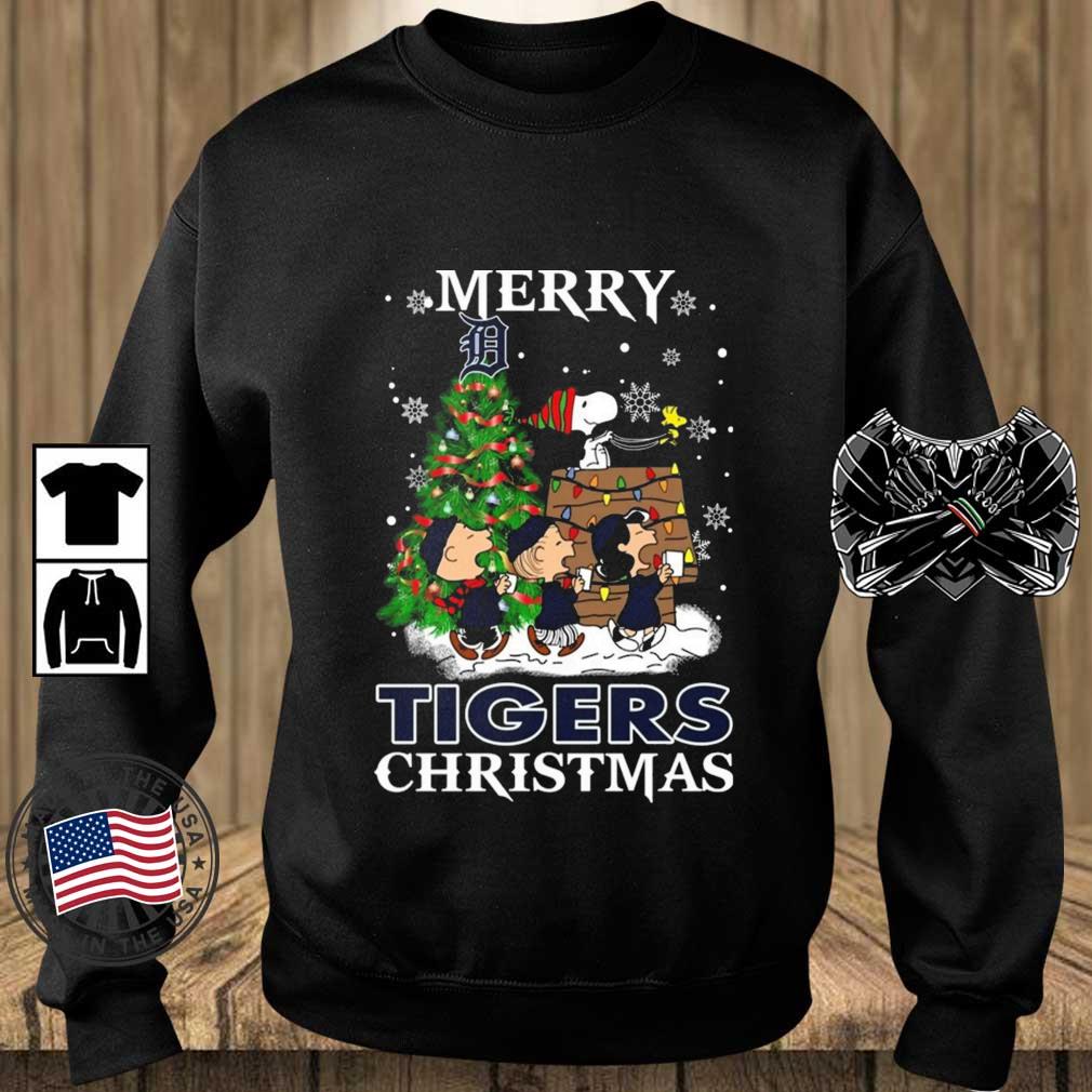 Snoopy And Friends Detroit Tigers Merry Christmas sweatshirt